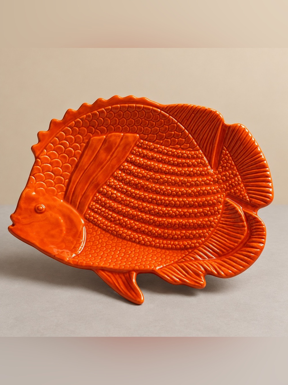 Magenta Ceramic Orange Embossed Design Fish Salad or Dessert Plate